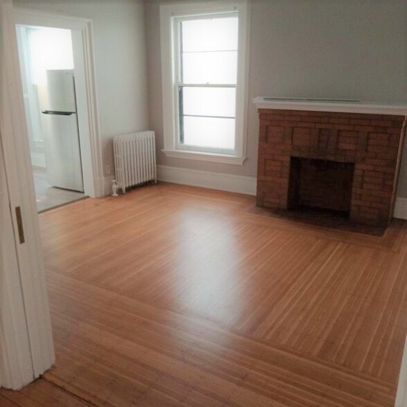 Building Photo - 405 Elmwood Ave