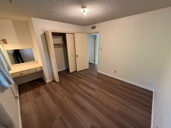 Building Photo - 3 Bedroom | 2 Bathroom | Single-Family Home in Sacramento