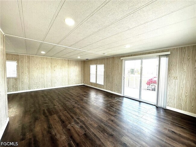 Building Photo - 16004 Tangelo Way