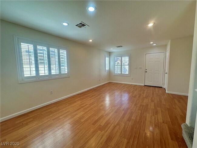 Building Photo - 9983 Alder Springs Ct