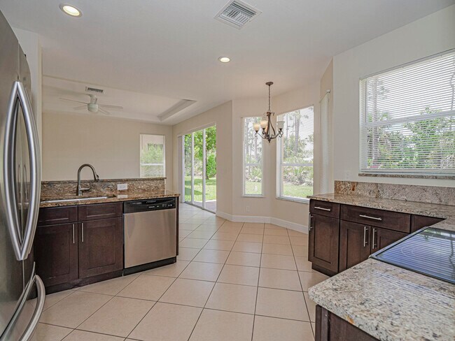Building Photo - 5605 Spanish River Rd