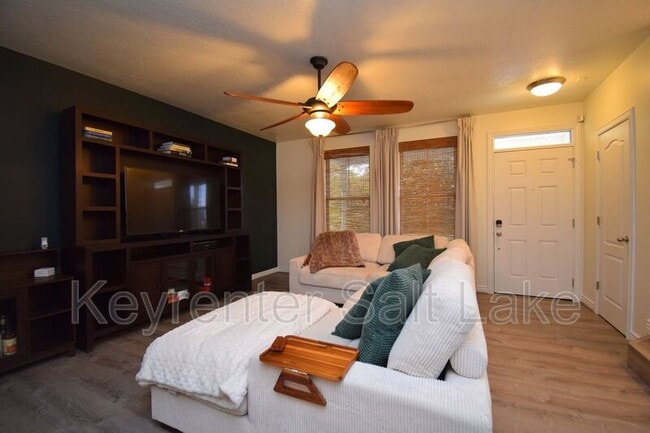 Building Photo - 10533 S Oquirrh Lk Rd