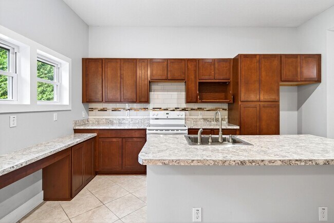 Building Photo - Lower Level Basement Apartment- Black Mountain