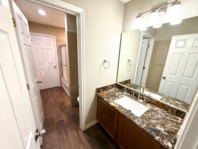 Building Photo - 5716 Watercress Dr