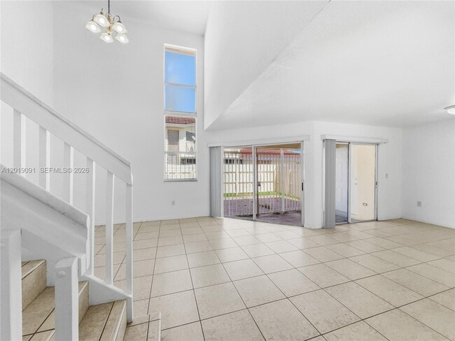 Building Photo - 3002 San Remo Cir