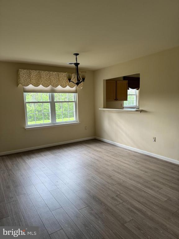 Building Photo - 134 Primrose Ln