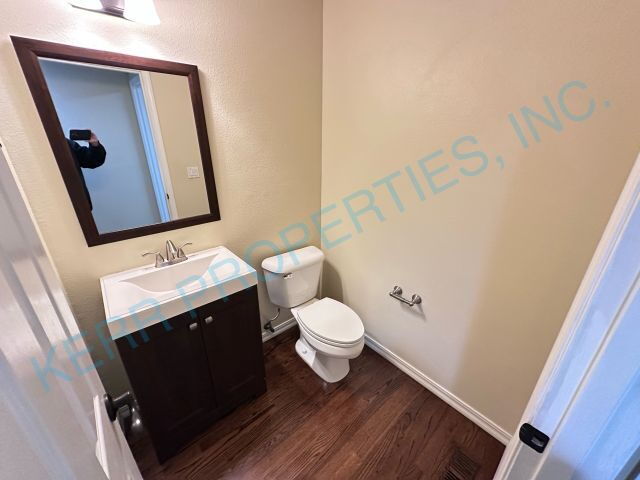 Building Photo - 4287 NE 1st St