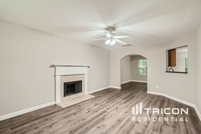 Building Photo - 210 Signet Ct