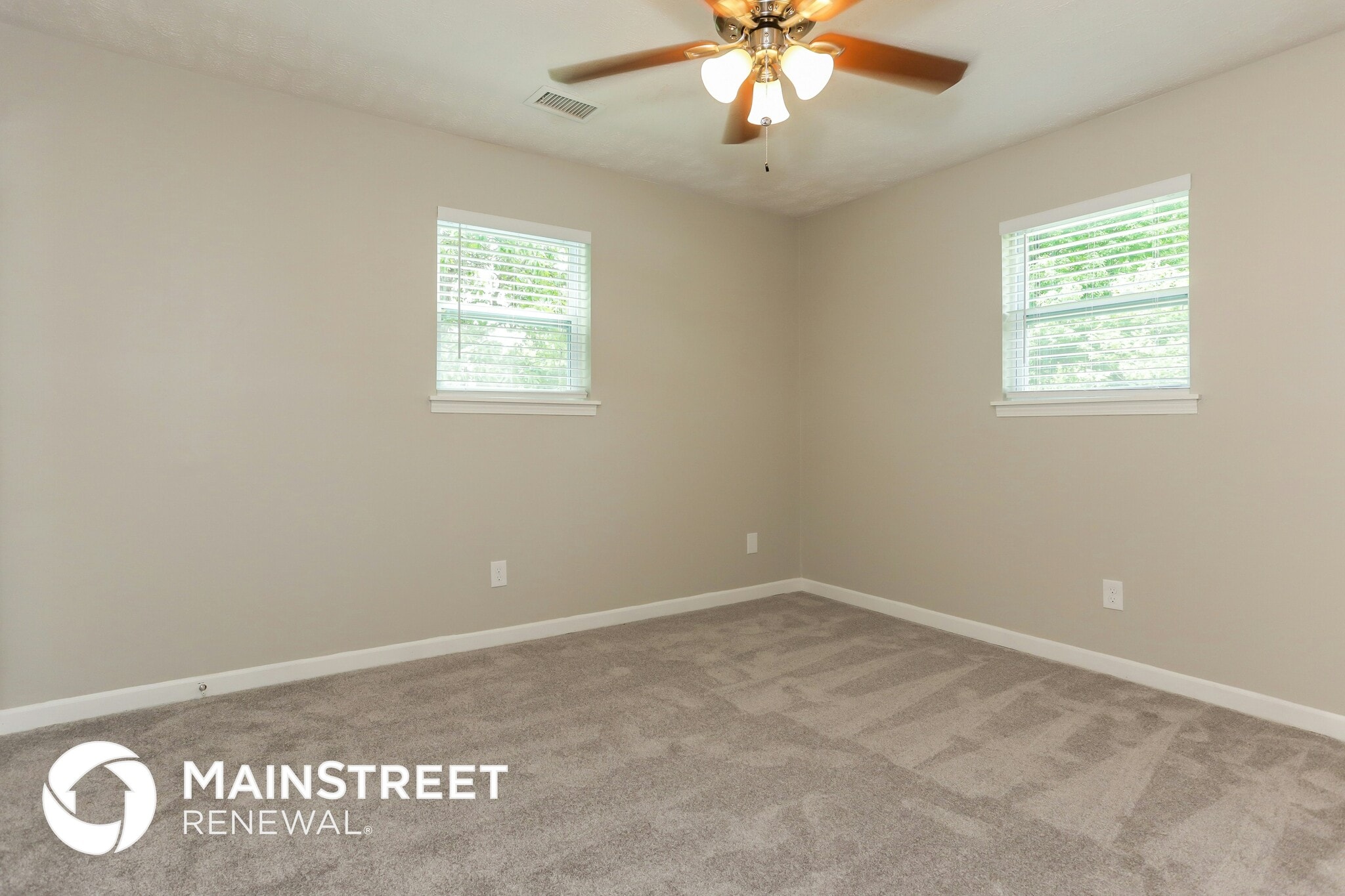 Building Photo - 5819 S Quail Dr