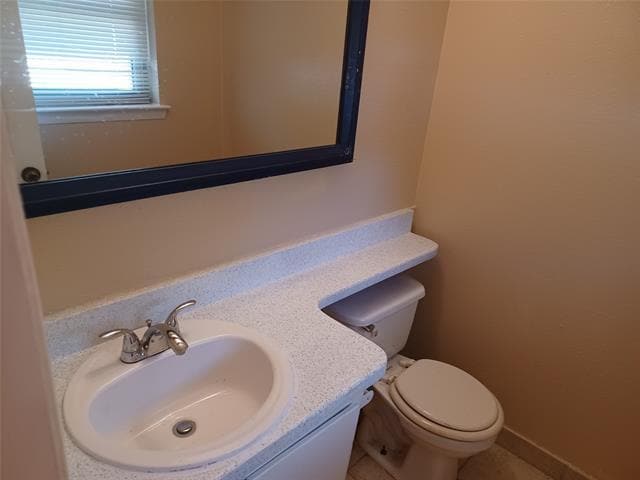 Building Photo - 4110 Fernwood Dr