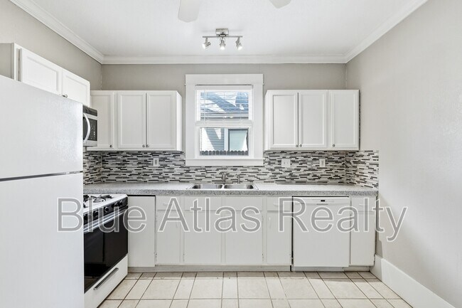 Building Photo - 4822 Worth St