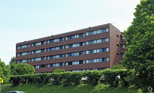 Building Photo - Wisteria View Manor