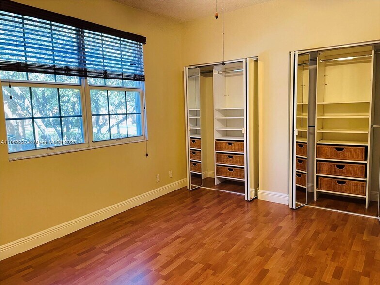 Building Photo - 1503 Veracruz Ln