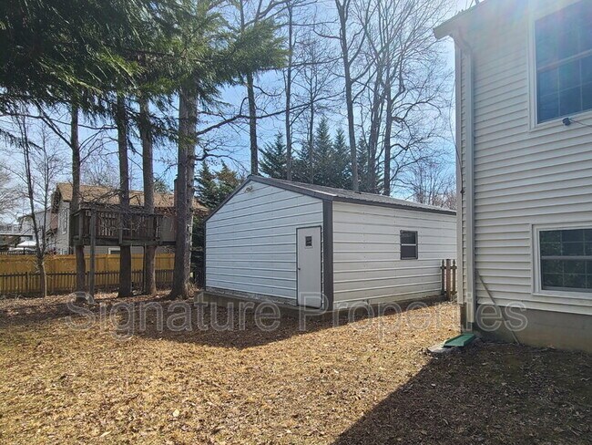 Building Photo - 1 Martin St