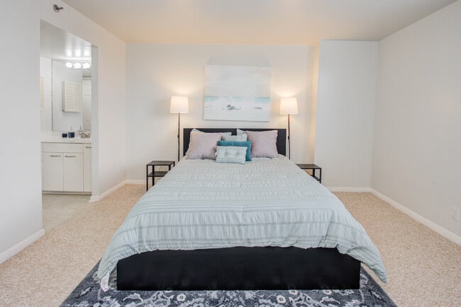 Building Photo - 3525 Sage Rd