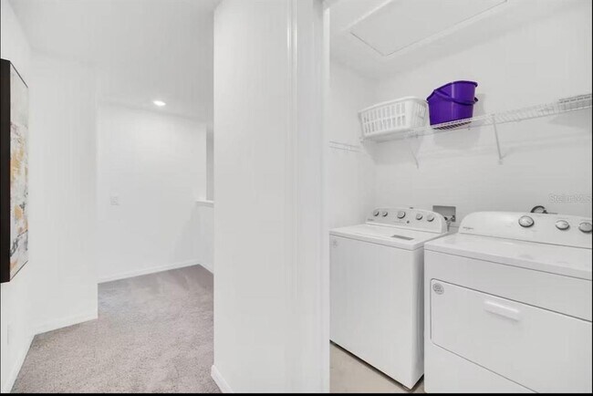 Building Photo - 816 Longboat Dr