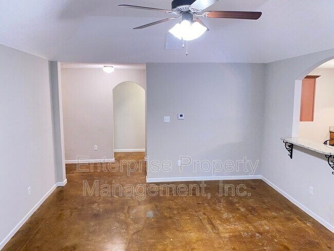 Building Photo - 9404 Eckley Pl