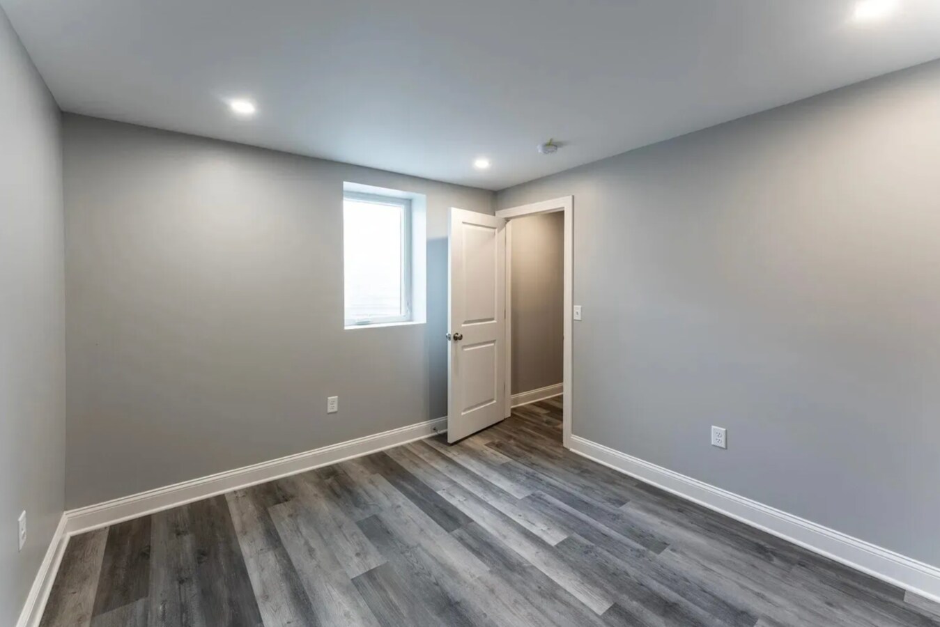 Building Photo - 4462 Broadway Blvd