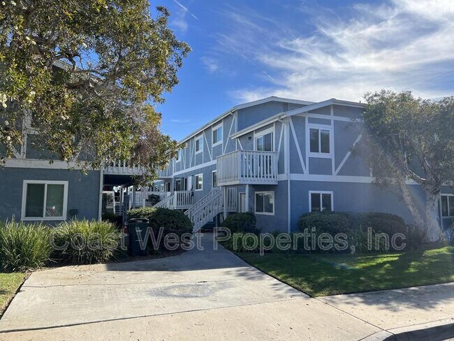 Building Photo - 1176 Cypress Ave