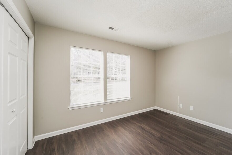 Building Photo - 11718 Long Forest Dr