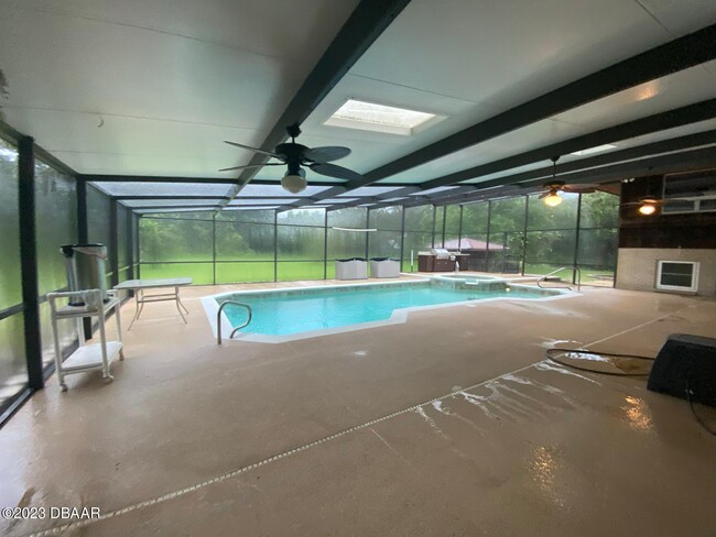 Building Photo - 1 Arrowhead Dr