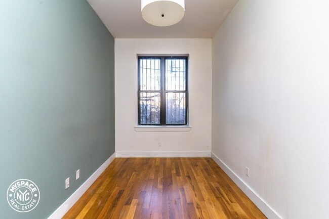 Building Photo - 181 Palmetto St