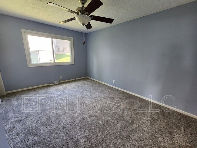 Building Photo - 1702 29th St NW