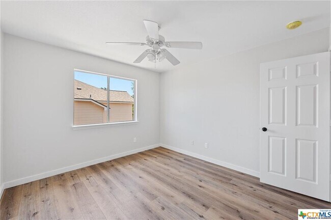 Building Photo - 107 Cedargrove