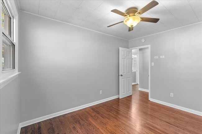 Building Photo - 128 E Military Dr