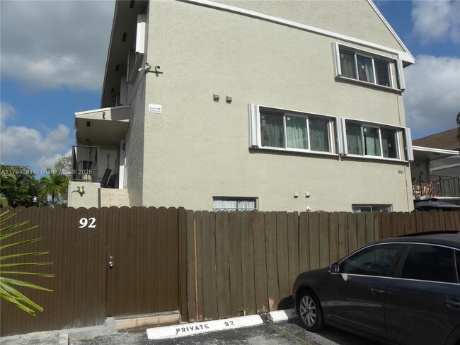 Primary Photo - 15690 SW 82nd Cir Ln