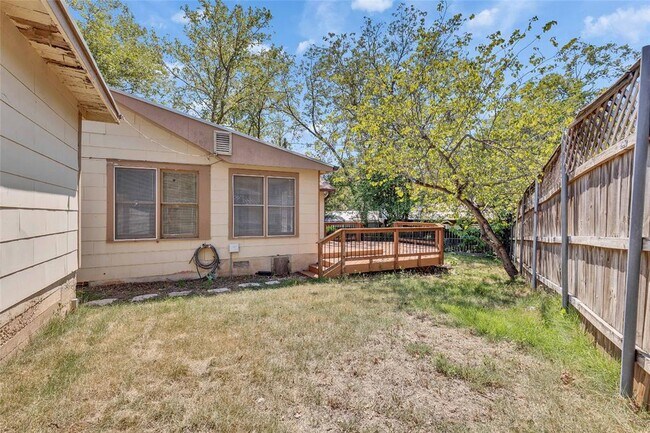 Building Photo - 3810 Brookview Rd