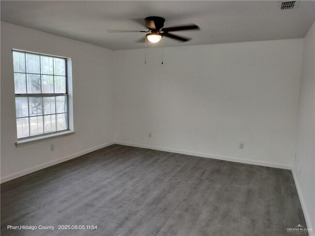 Building Photo - 1203 E Valle Vista Ave