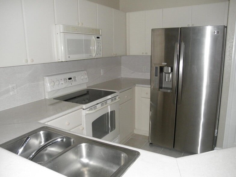 Building Photo - 2314 Shoma Ln