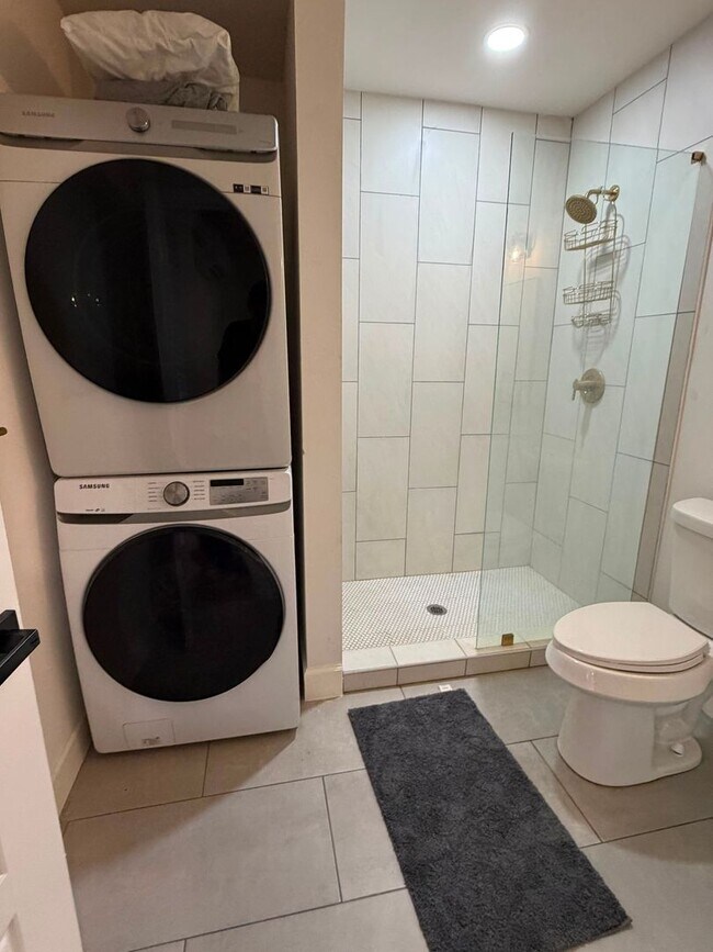 Building Photo - Charming 1-Bedroom Home in a Prime Northwest Location