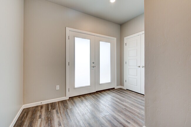 Building Photo - 13503 Bluejacket Dr