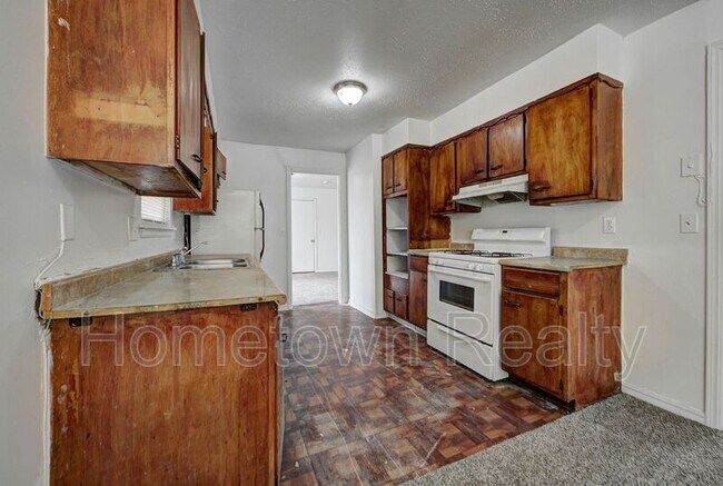 Building Photo - 821 NE 81st St