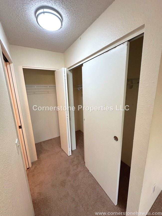 Building Photo - 94-638-533 Lumiaina St