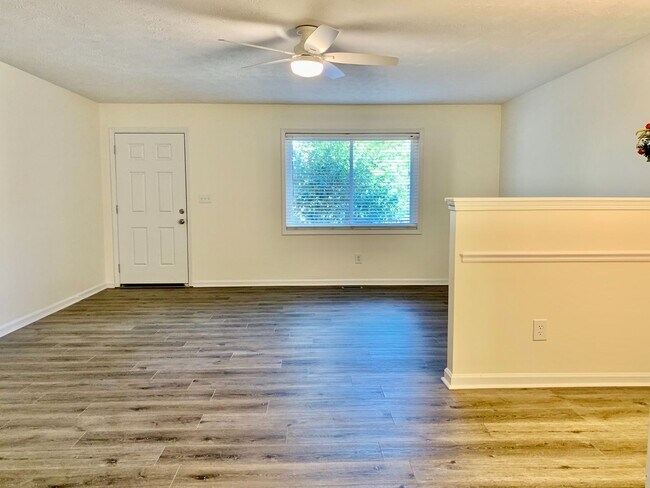 Building Photo - Hiram Rental