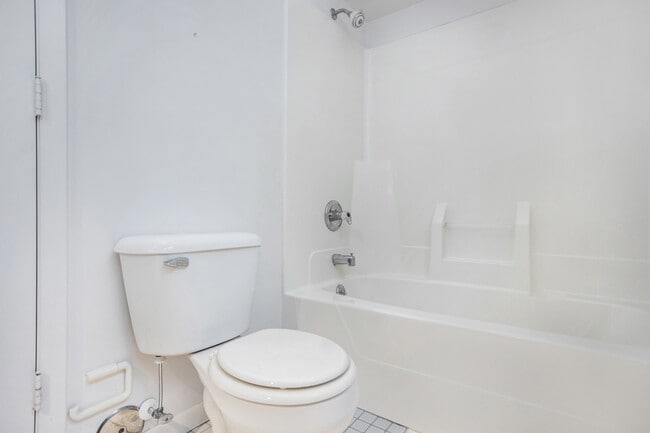 Building Photo - 18131 Mohawk Dr