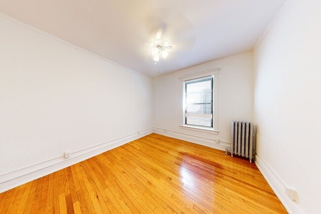 Floorplan - 5335-5337 S. Woodlawn Avenue