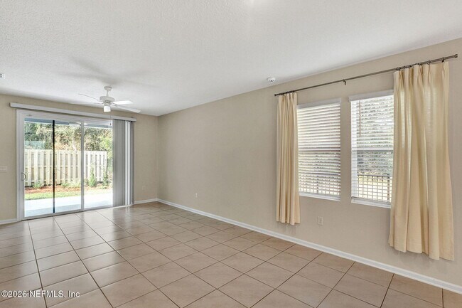 Building Photo - 156 Whispering Brk Dr