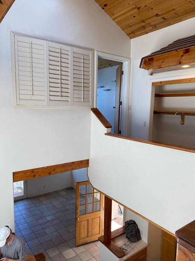Building Photo - 6579 Del Playa Dr