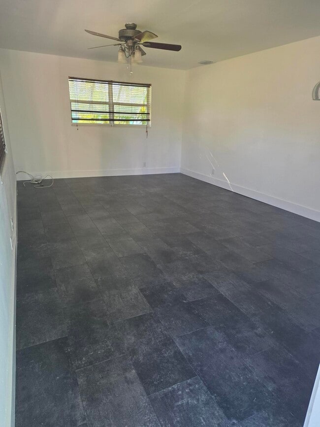 Building Photo - 2645 Old Donald Ross Rd