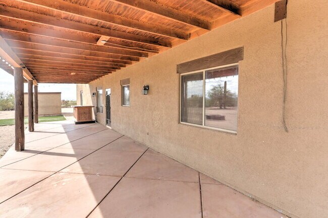 Building Photo - Vail - Rural Property on acreage
