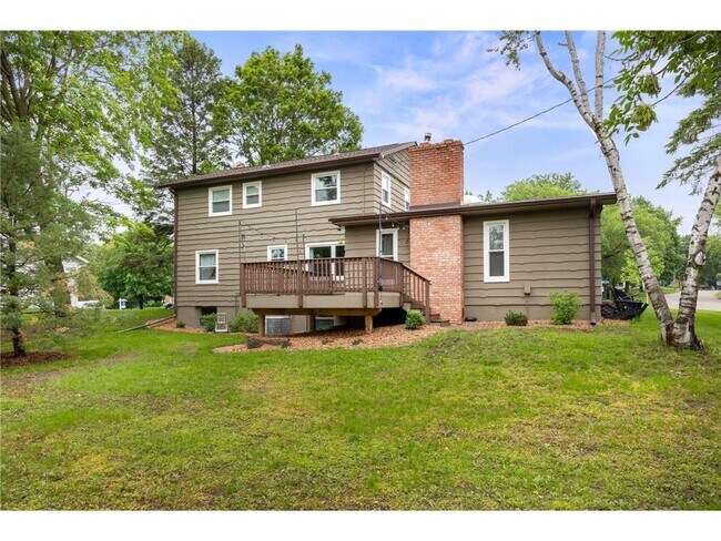 Building Photo - 15605 Boulder Creek Dr