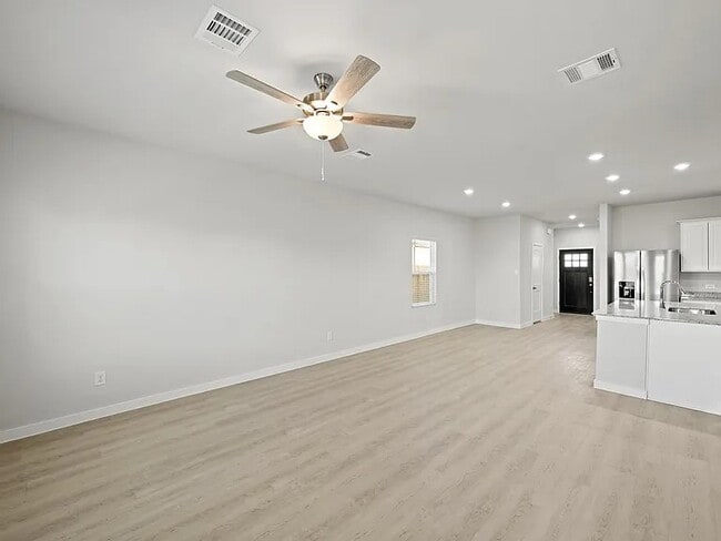 Building Photo - 17119 King Eider Rd