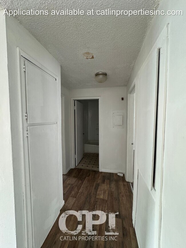 Building Photo - 2128 46th Ave