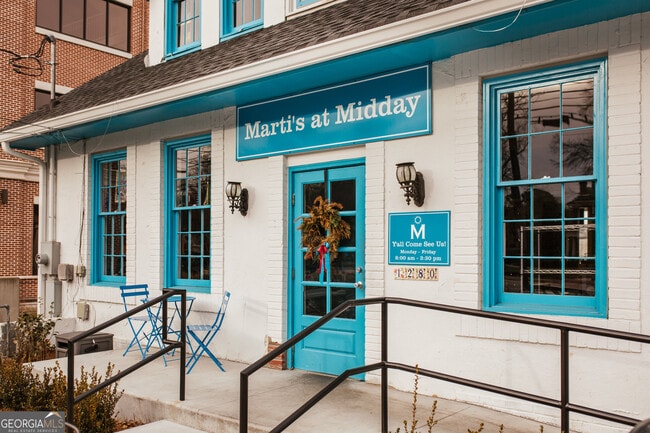 Building Photo - 170 Windsor Ct