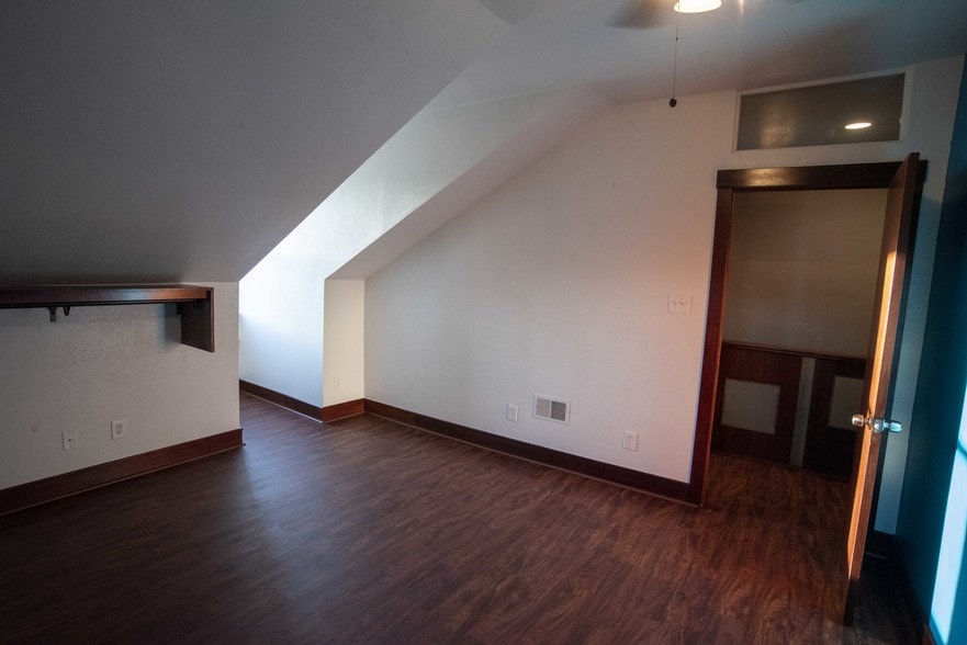 upstairs bedroom #2 - 1003 Chestnut St
