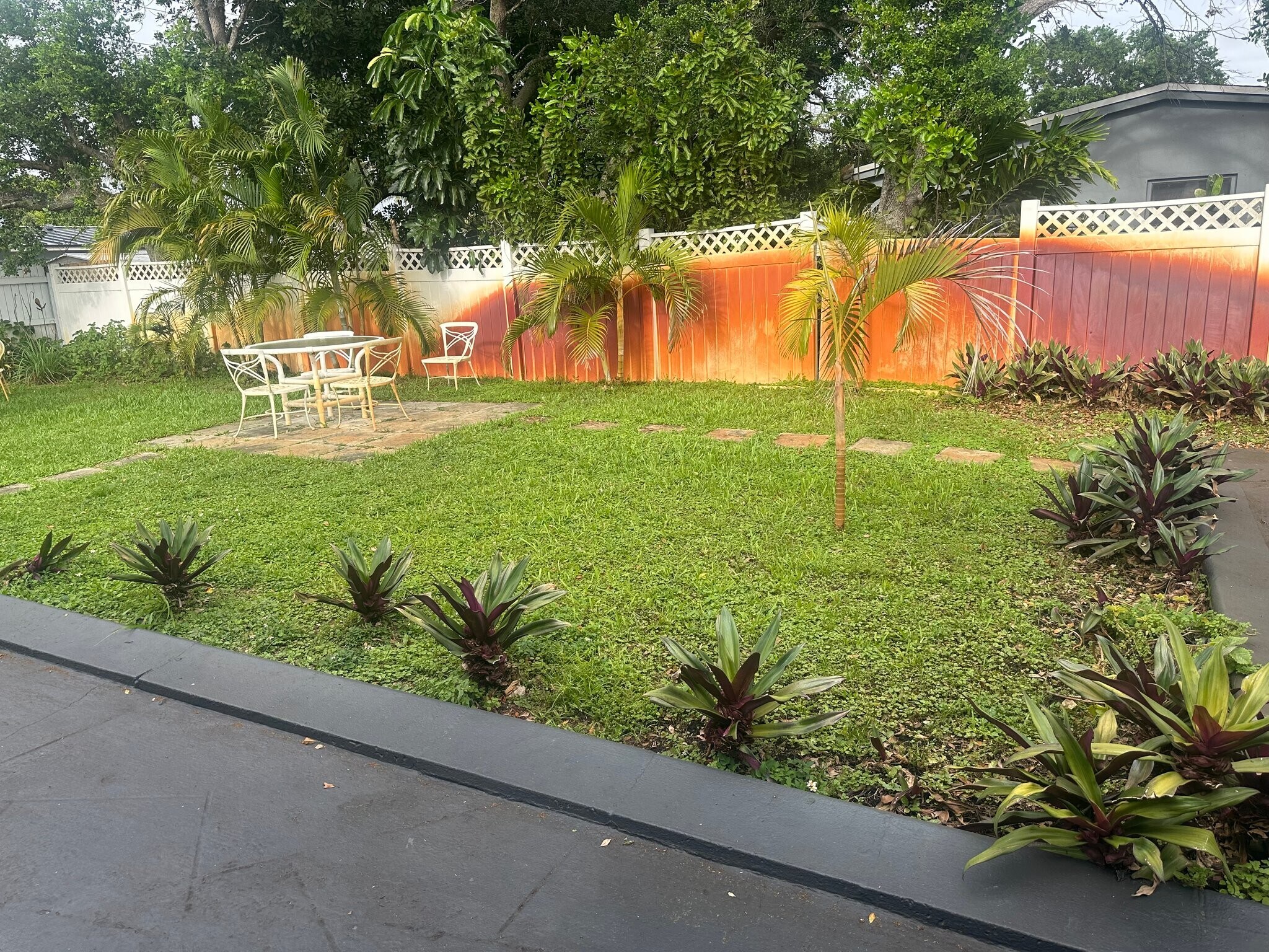 Building Photo - 7121 Taft St